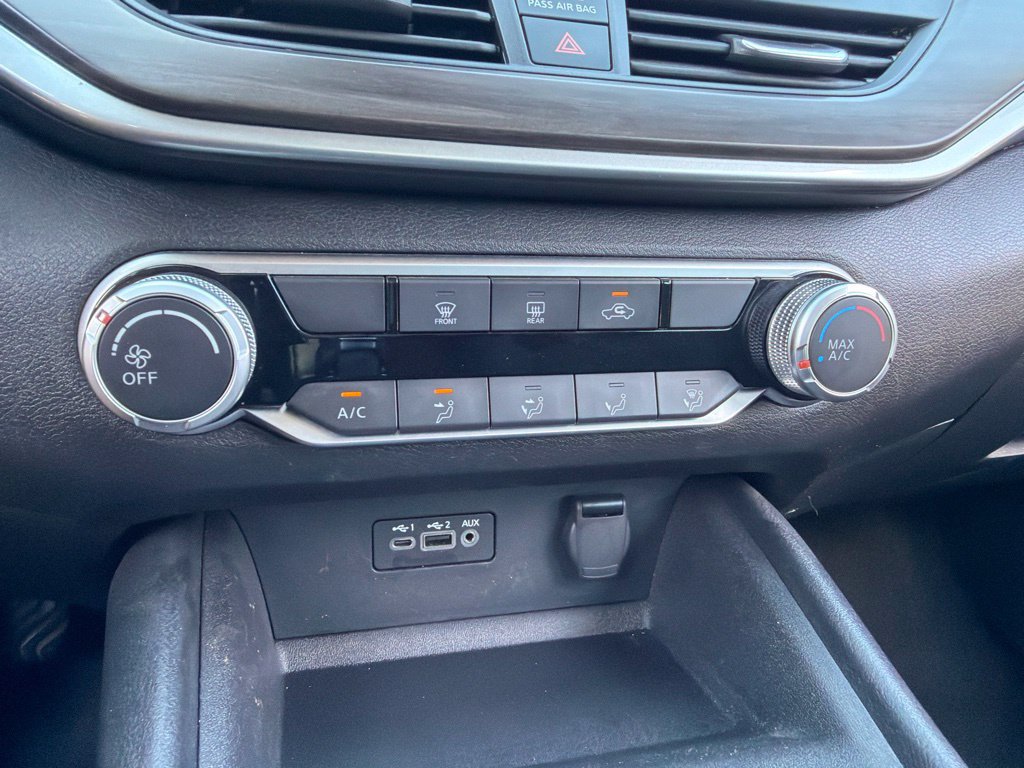 Used 2025 Nissan Altima 2.5 SV AWD/4WD image 11