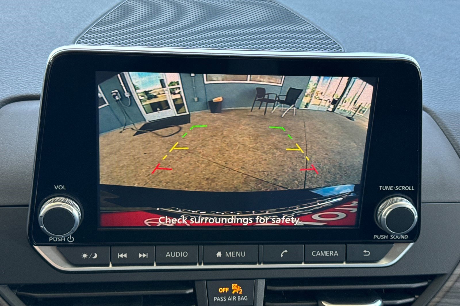 Used 2025 Nissan Altima 2.5 SV FWD image 24