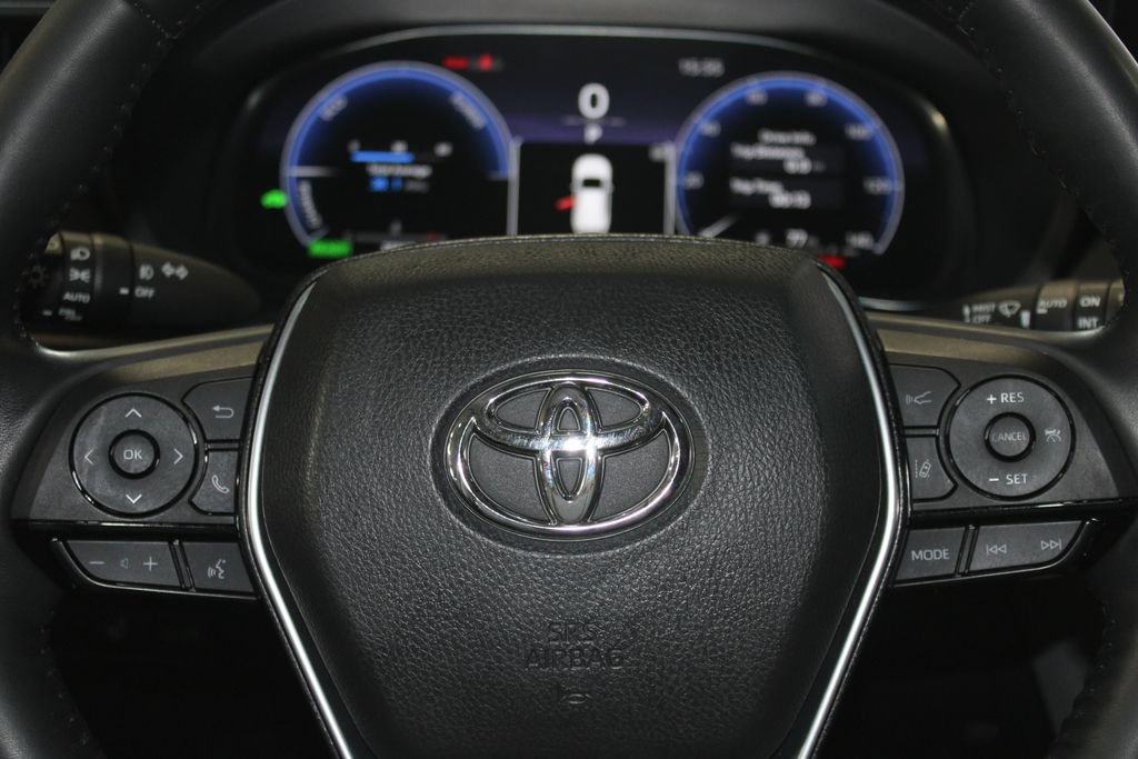 Used 2024 Toyota Venza Limited AWD/4WD image 14