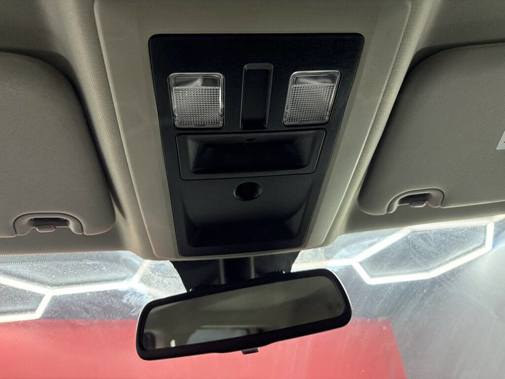 Used 2016 RAM 1500 Express image 18