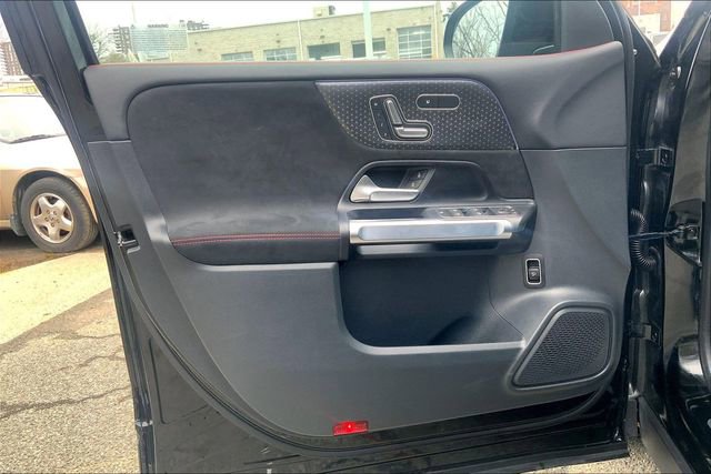 Used 2026 Mercedes-Benz GLB 250 4MATIC image 18
