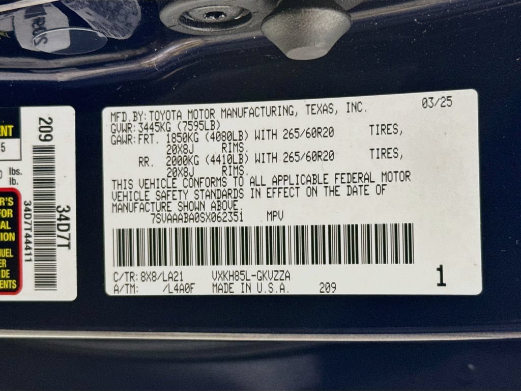 Certified 2025 Toyota Sequoia Platinum AWD/4WD image 36