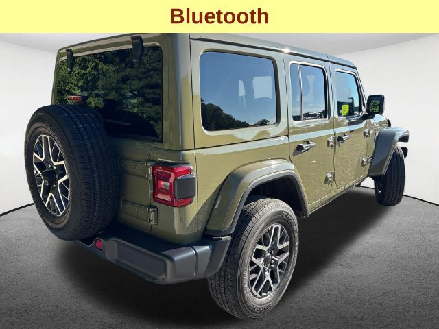 Used 2026 Jeep Wrangler Unlimited Sahara AWD/4WD image 12