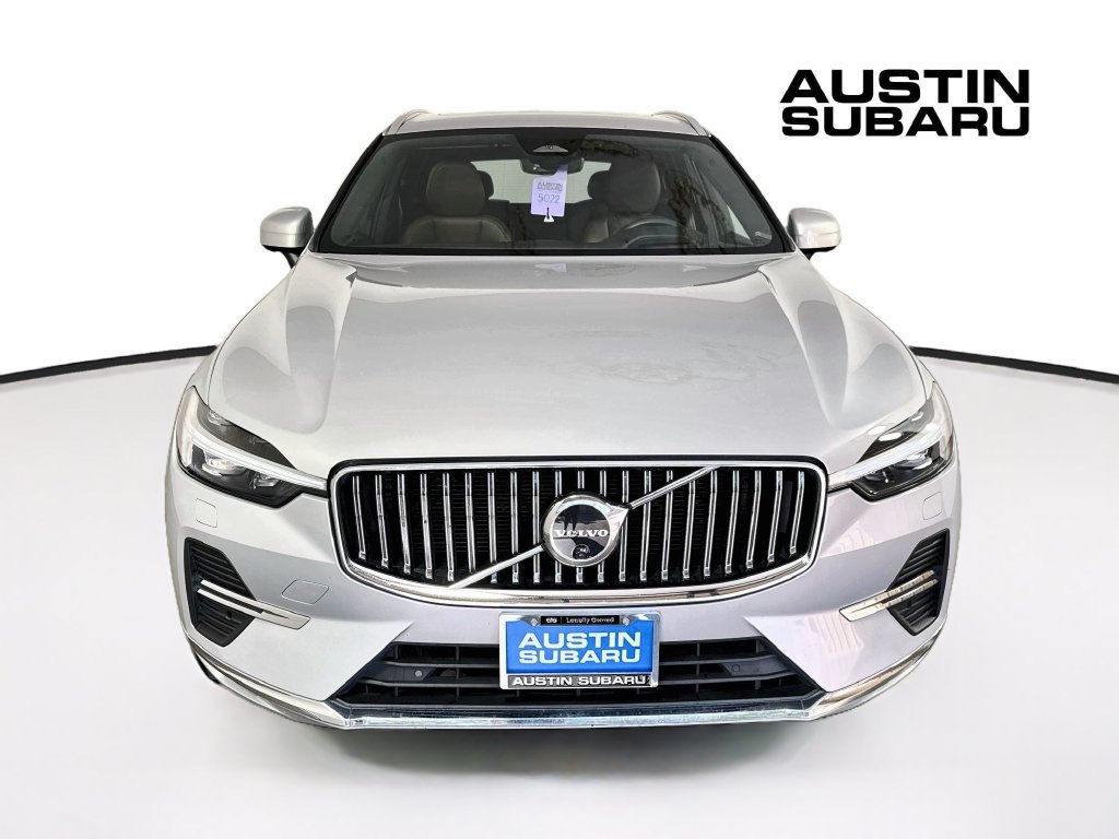 Used 2022 Volvo XC60 B5 Inscription w/ Advanced Package FWD image 2