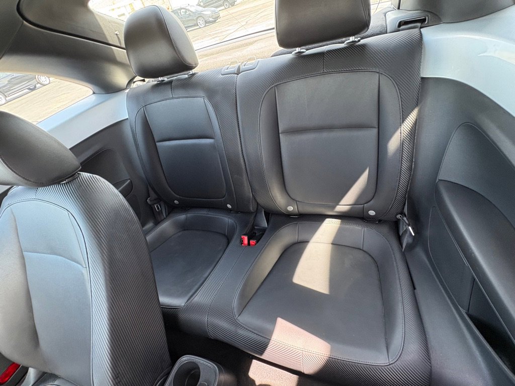 Used 2012 Volkswagen Beetle 2.5 FWD image 10
