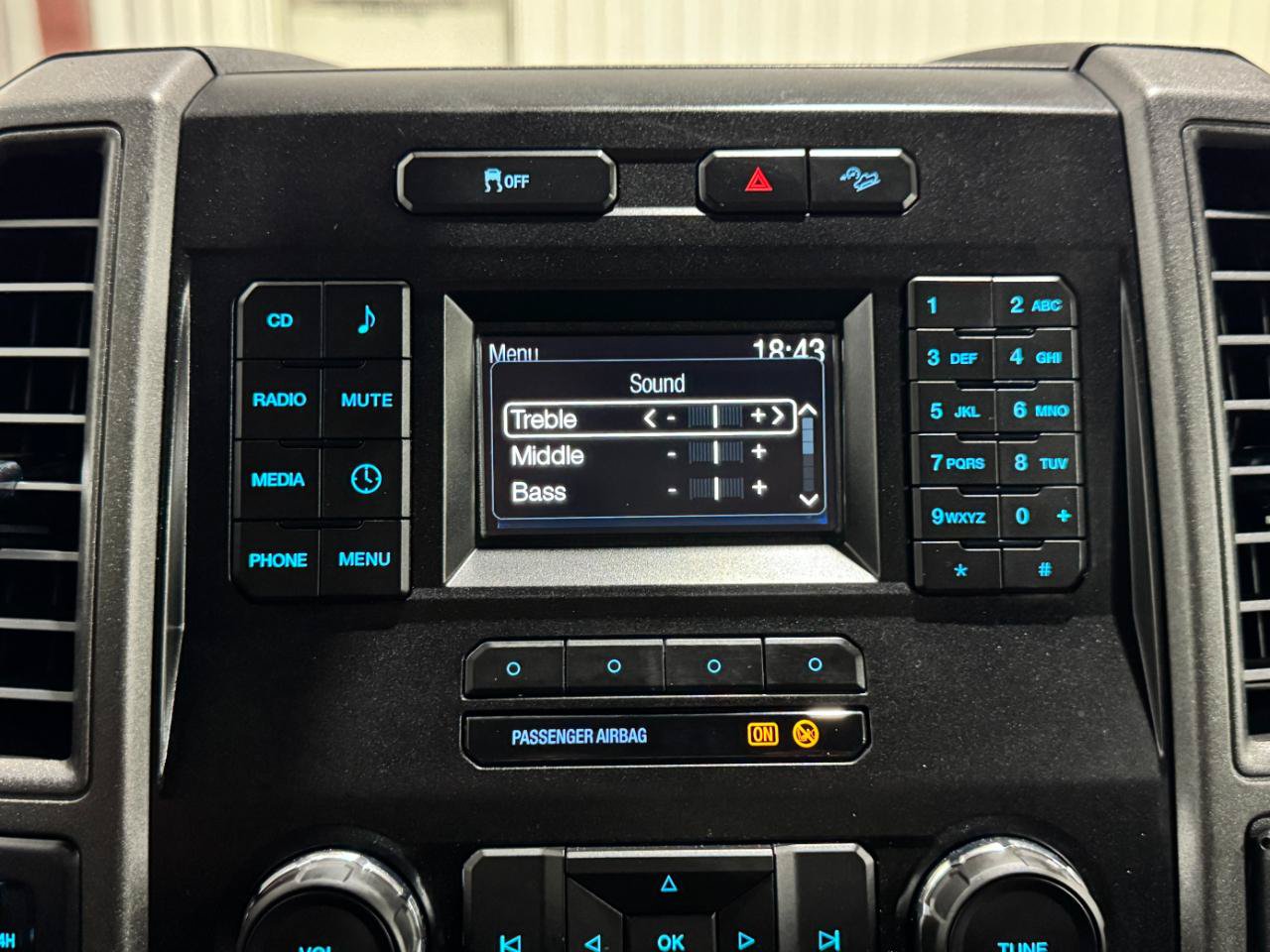 Used 2018 Ford F250 XL w/ Power Equipment Group AWD/4WD image 38