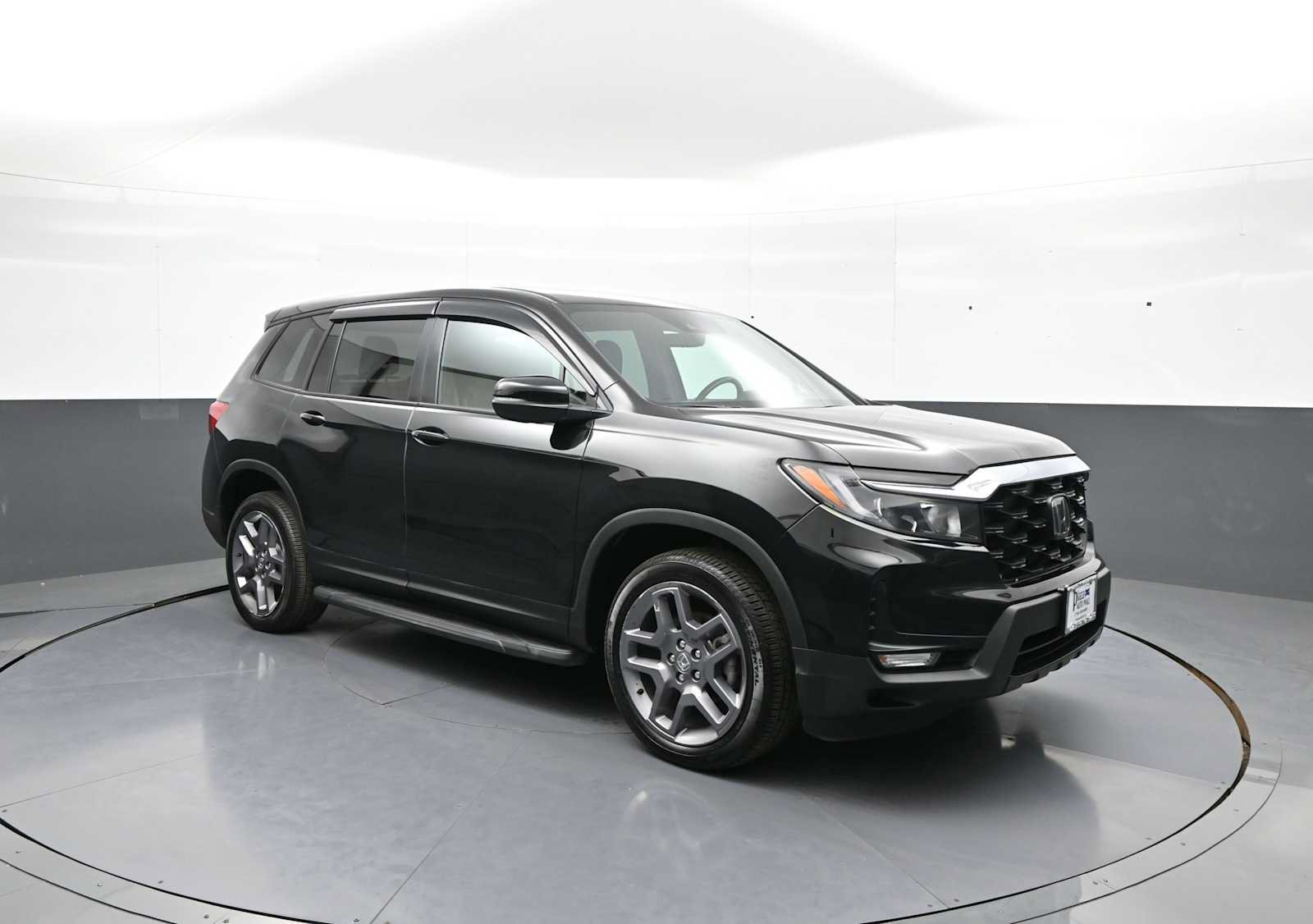 Certified 2023 Honda Passport EX-L image 4