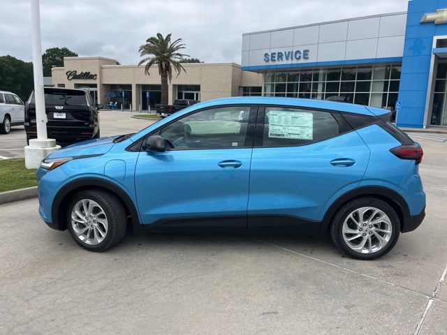 New 2027 Chevrolet Bolt LT FWD image 4