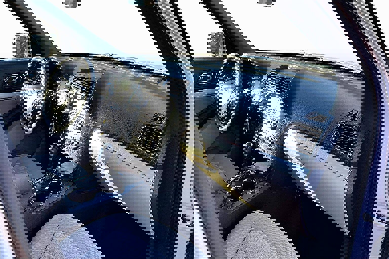 Used 2018 Ford Explorer Base image 15