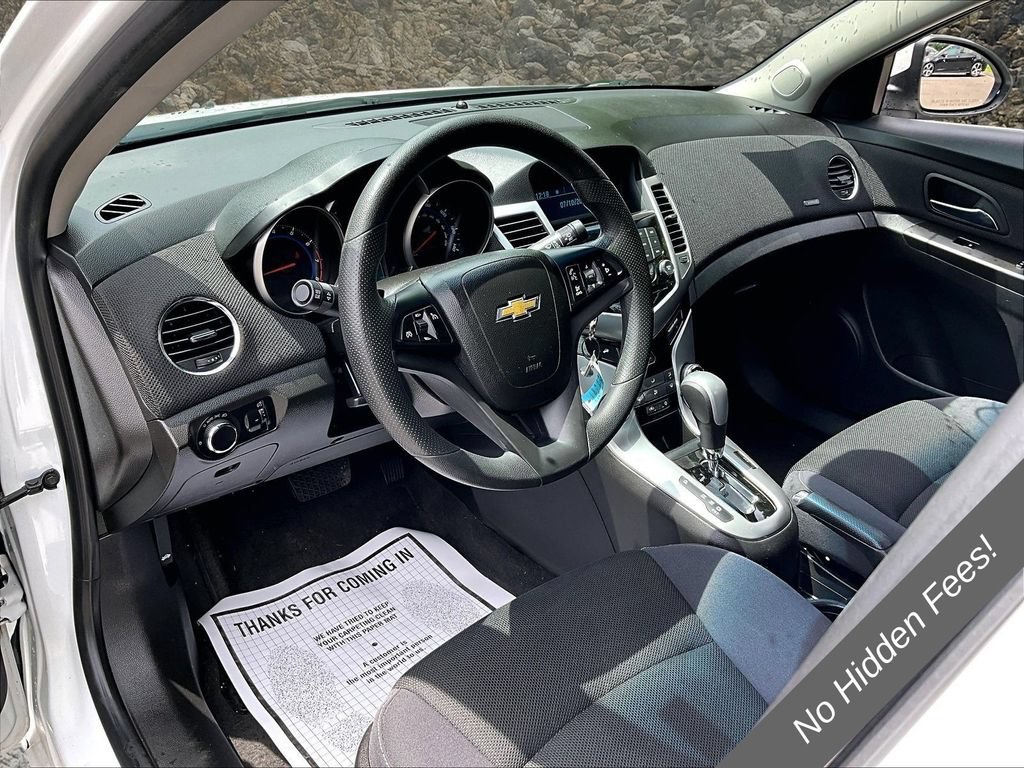 Used 2015 Chevrolet Cruze LT FWD image 12