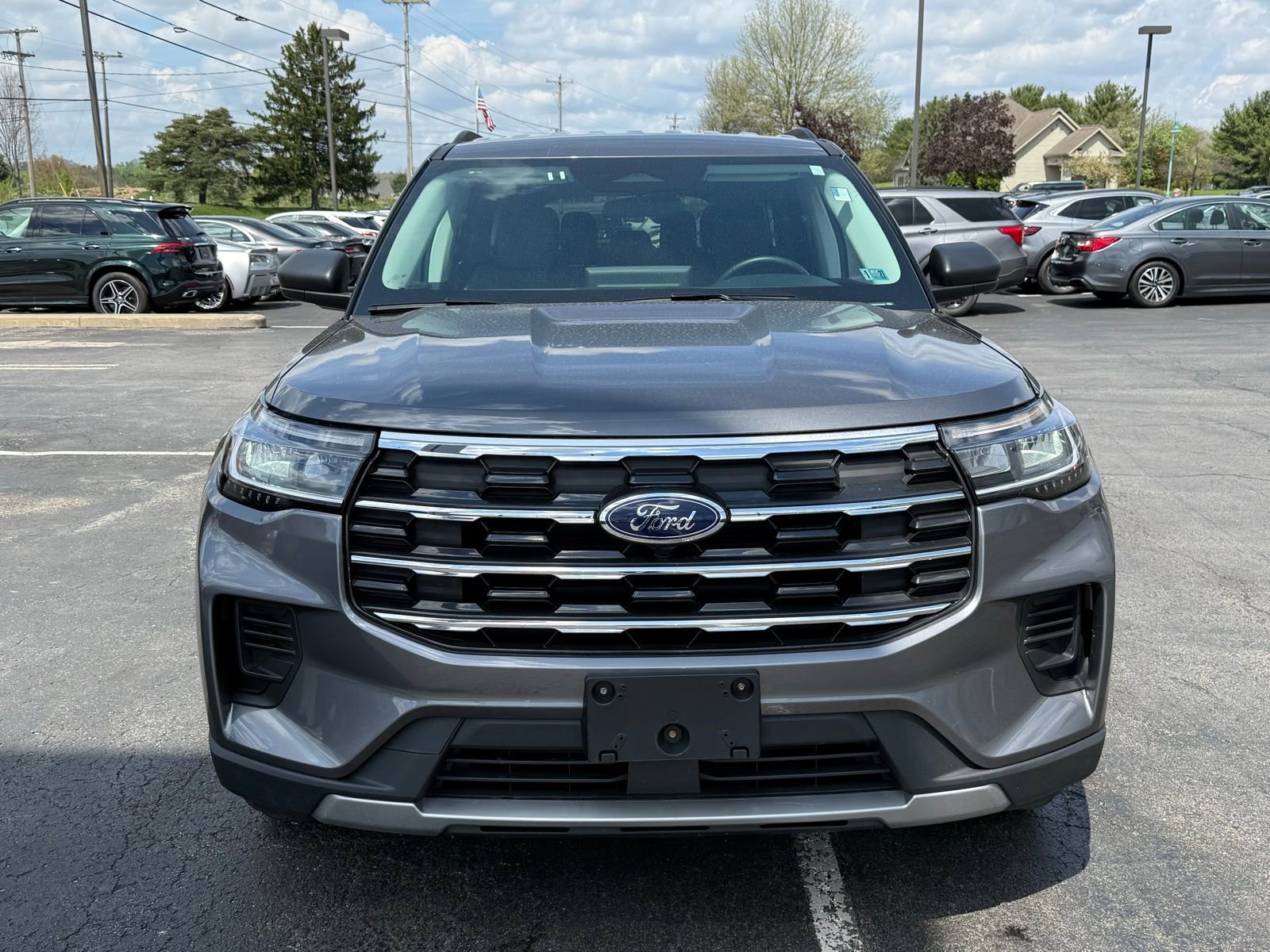 Used 2025 Ford Explorer Active AWD/4WD image 17