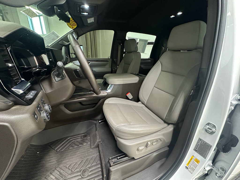 Certified 2025 Chevrolet Silverado 2500 LTZ w/ LTZ Premium Package image 26