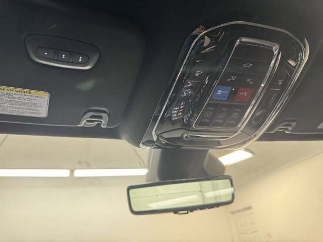 Used 2024 Jeep Grand Wagoneer Series III w/ Rear-Seat Entertainment Group image 26