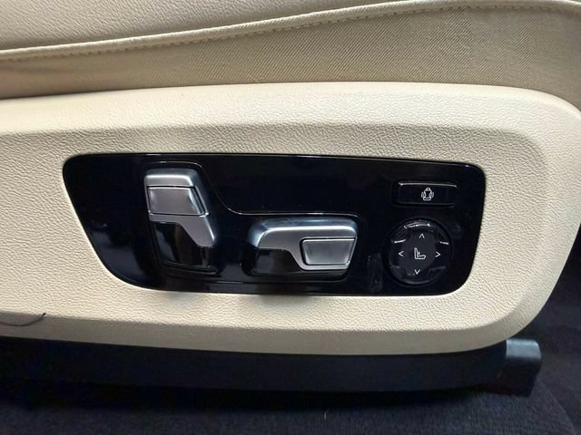 Used 2021 BMW X7 xDrive40i w/ Premium Package AWD/4WD image 37