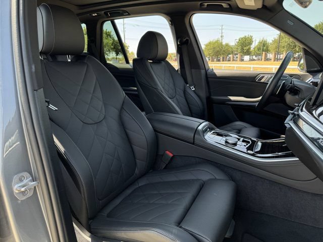 Used 2026 BMW X5 sDrive40i RWD image 33