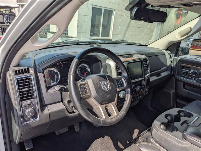 Used 2017 RAM 1500 Laramie AWD/4WD image 11