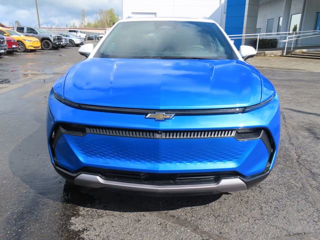 Used 2025 Chevrolet Equinox EV LT w/ Convenience Package II FWD image 2