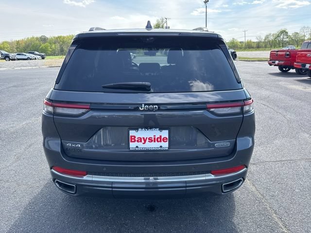 Used 2022 Jeep Grand Cherokee Overland w/ Luxury Tech Group IV AWD/4WD image 17