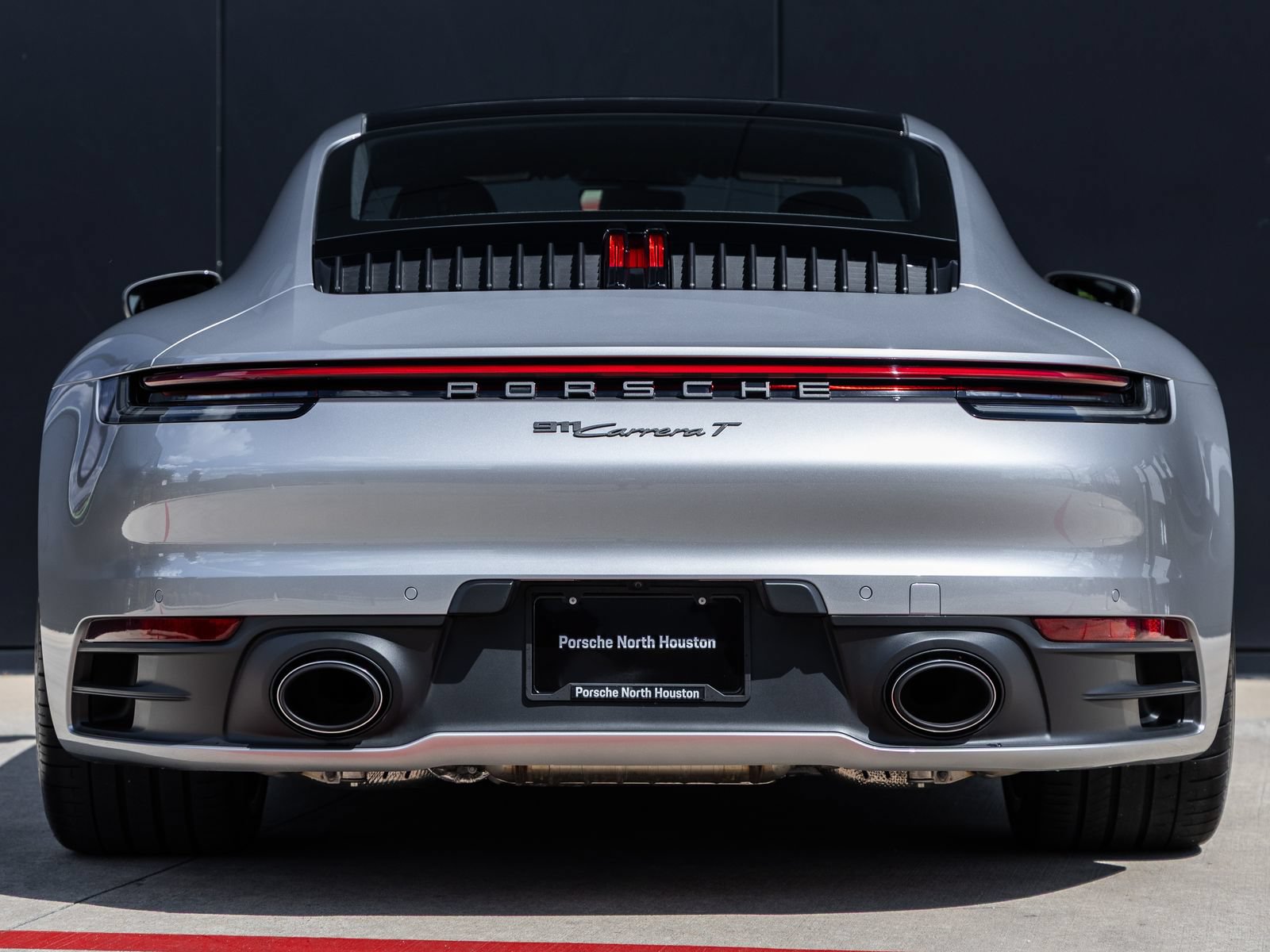 Certified 2023 Porsche 911 Carrera T RWD image 10