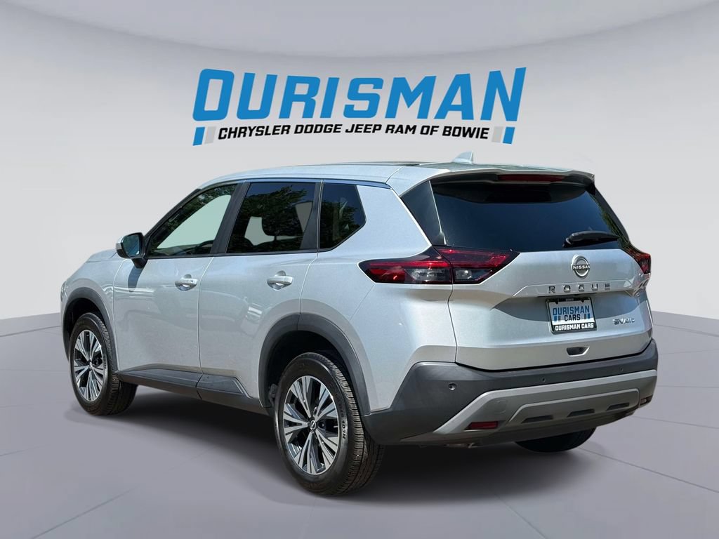 Used 2023 Nissan Rogue SV AWD/4WD image 4