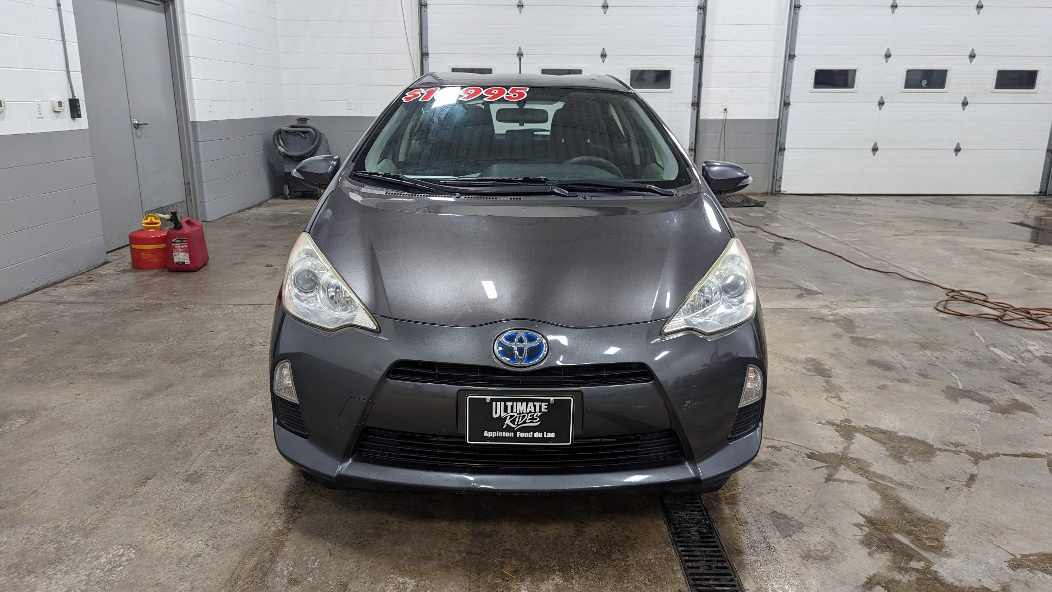Used 2012 Toyota Prius C One FWD image 8