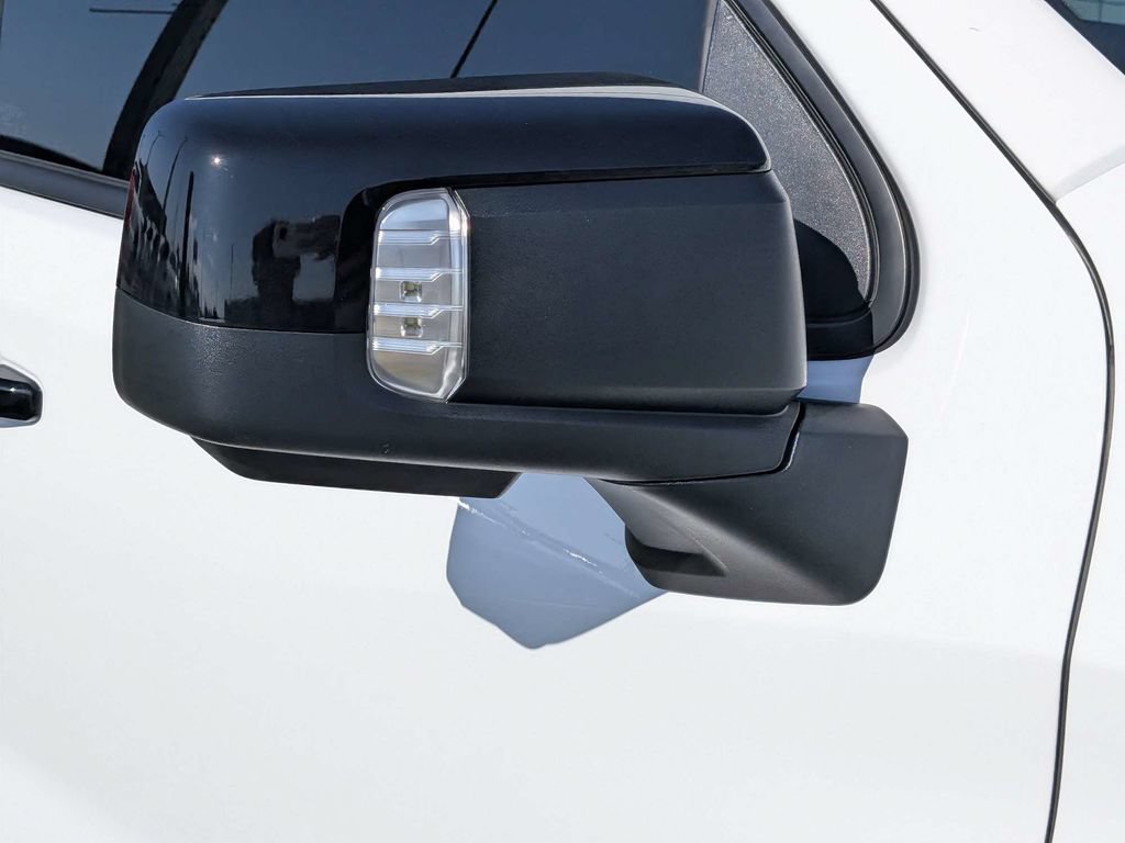Used 2025 Chevrolet Silverado 1500 ZR2 w/ Technology Package AWD/4WD image 9