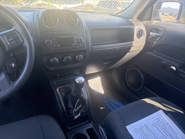 Used 2016 Jeep Patriot Sport FWD image 14