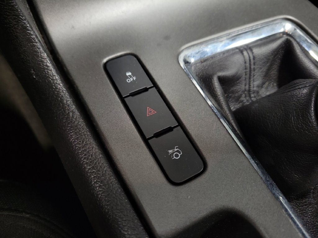 Used 2014 Ford Mustang Coupe RWD image 19