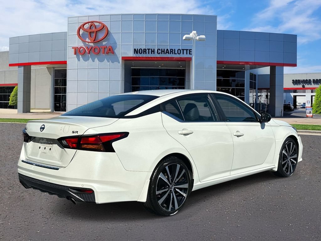 Used 2021 Nissan Altima 2.5 SR FWD image 7