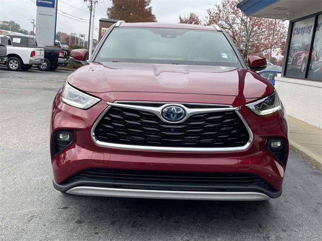 Used 2021 Toyota Highlander Platinum video 2