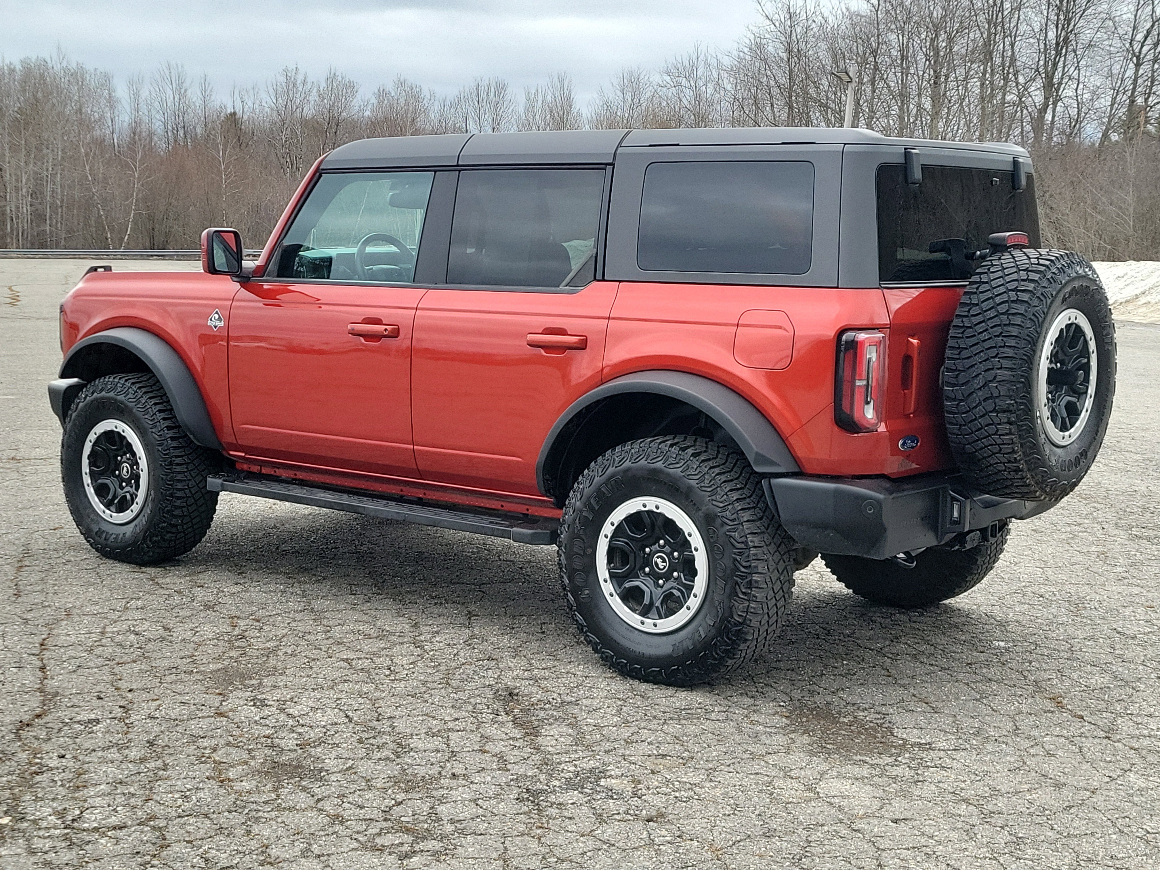 Used 2024 Ford Bronco Outer Banks w/ Sasquatch Package image 7