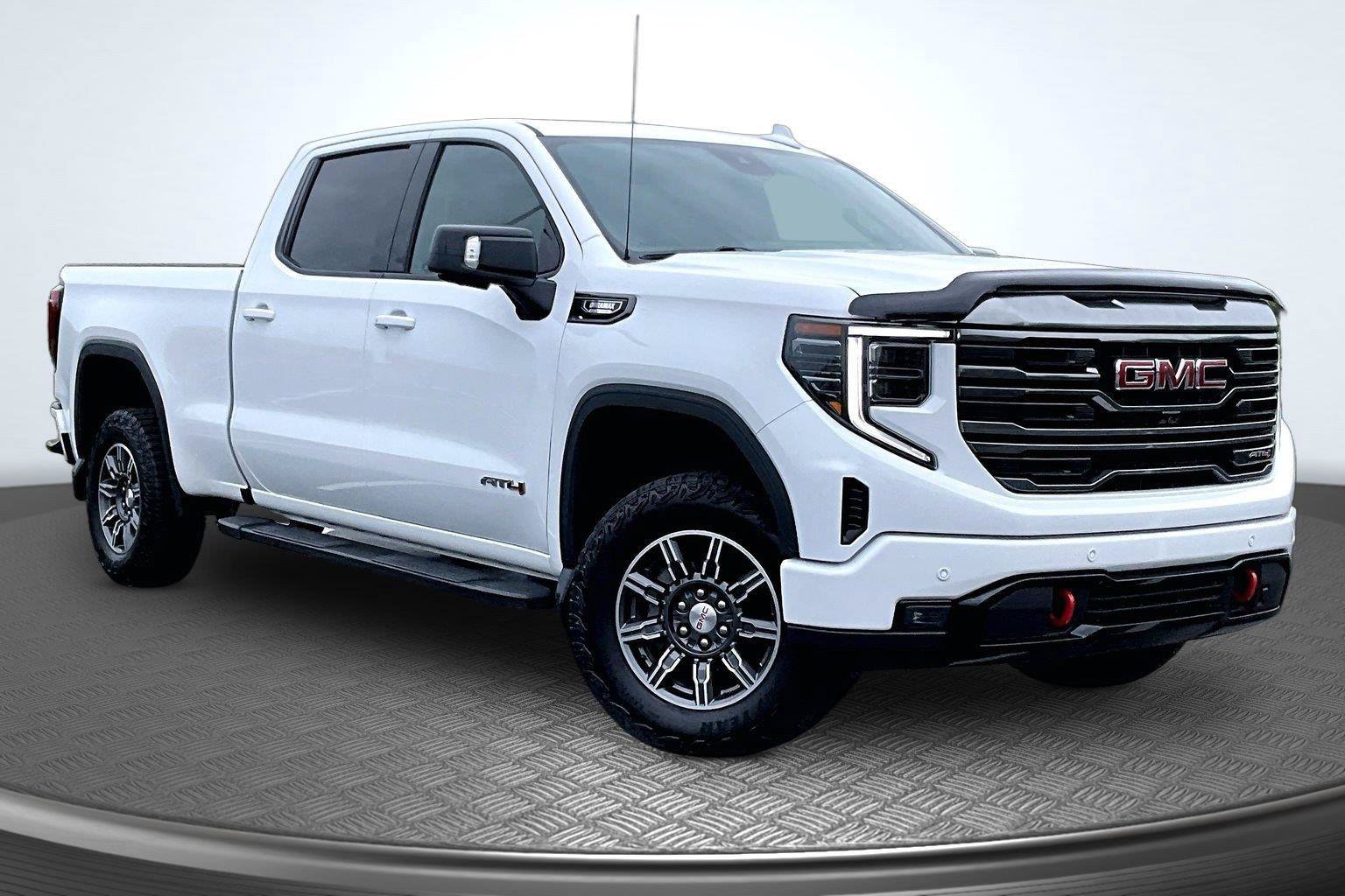 Used 2024 GMC Sierra 1500 AT4 w/ Technology Package AWD/4WD image 13