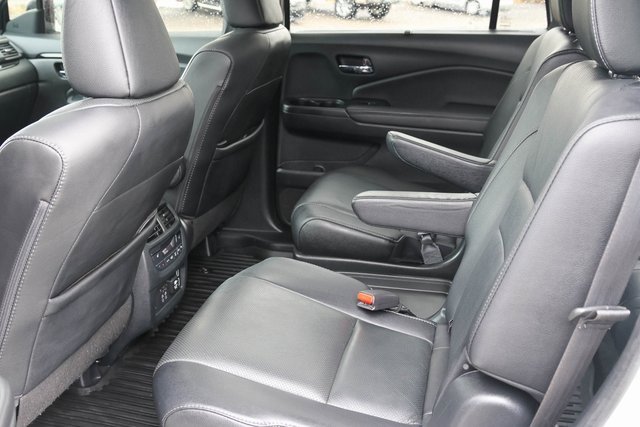 Used 2022 Honda Pilot Elite image 16