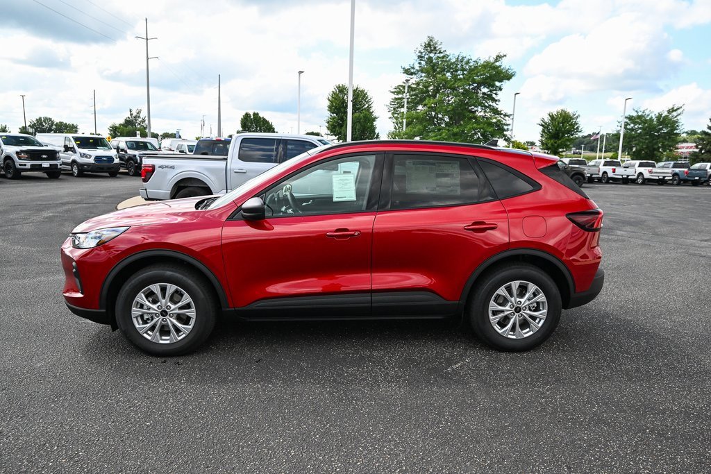 New 2025 Ford Escape Active w/ Active Premium Tech Pack image 8