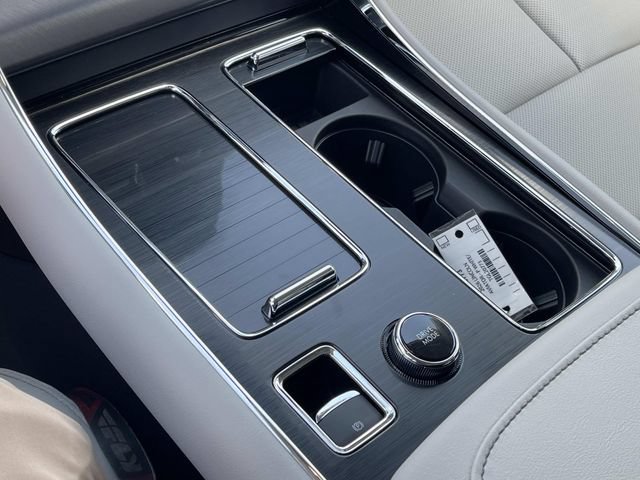New 2026 Lincoln Aviator AWD image 30