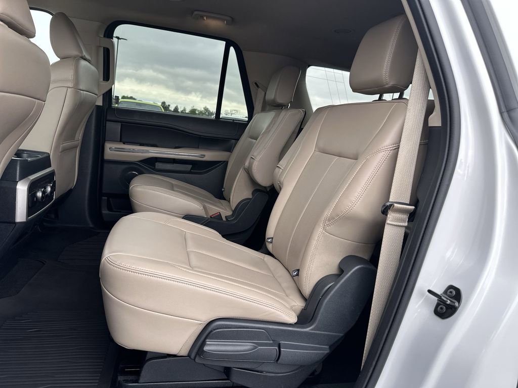 Used 2024 Ford Expedition Max XLT AWD/4WD image 28