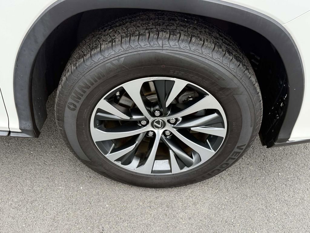 Used 2021 Lexus RX 350L Premium w/ Premium Package image 7