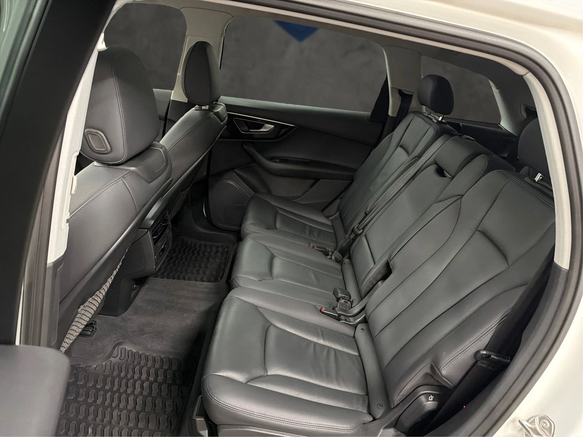 Used 2022 Audi Q7 3.0T Premium image 35