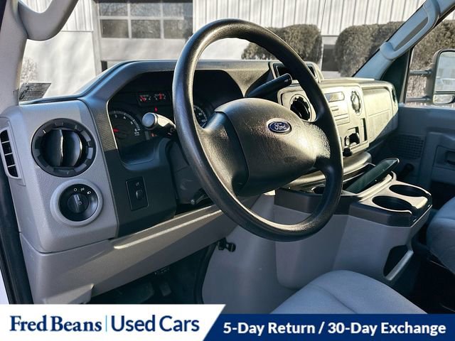 Used 2016 Ford E-450 and Econoline 450 Super Duty image 11