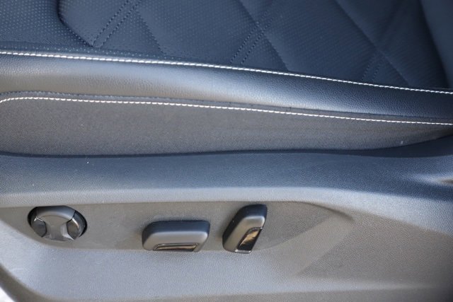 Used 2024 Volkswagen Atlas SE image 16