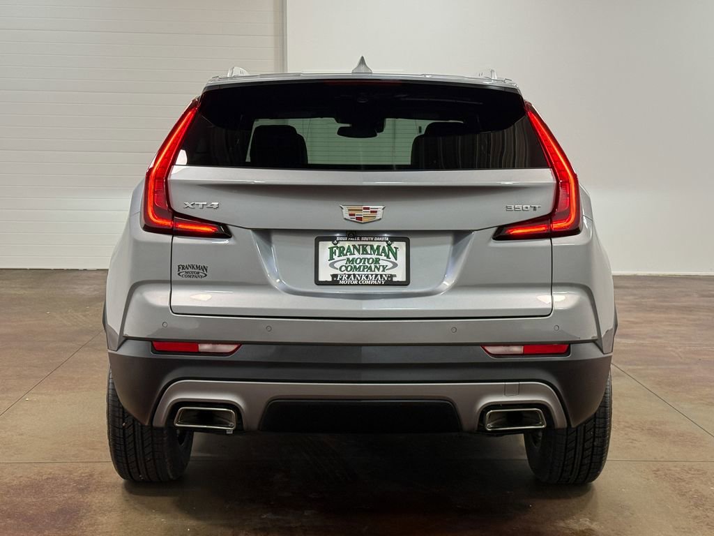 Used 2023 Cadillac XT4 Premium Luxury image 5