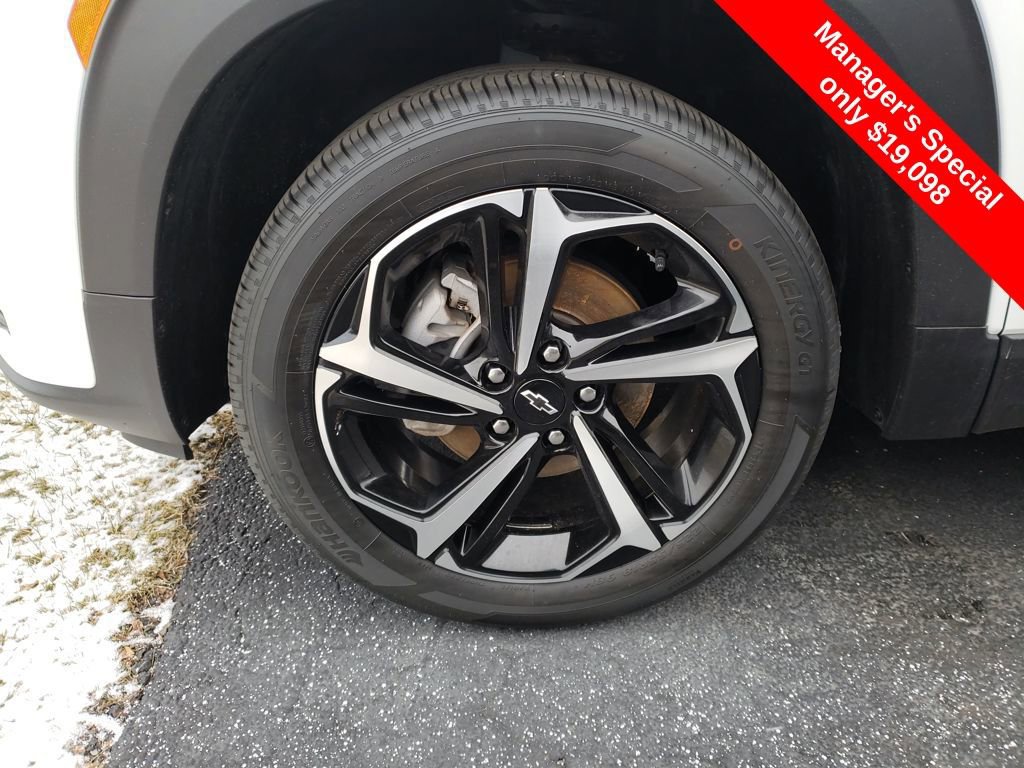 Used 2022 Chevrolet TrailBlazer RS w/ Sun and Liftgate Package image 26