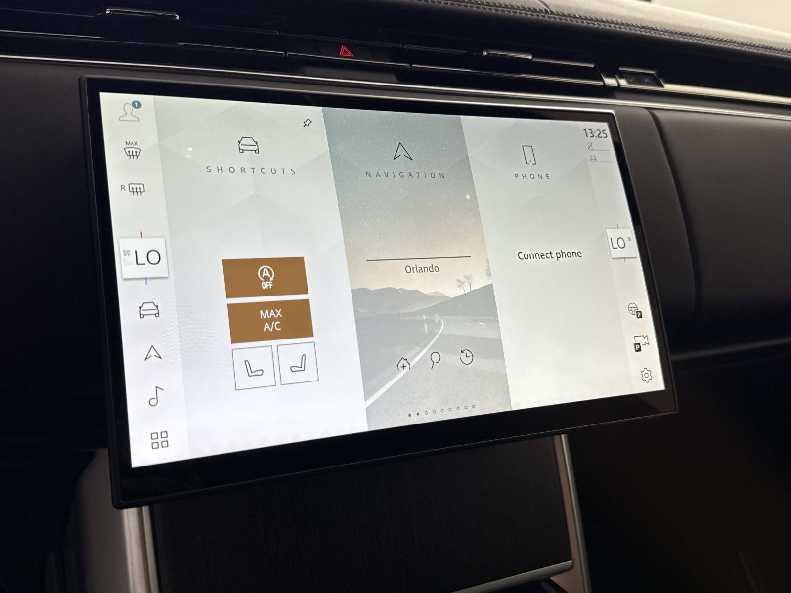 New 2027 Land Rover Range Rover SE AWD/4WD image 25