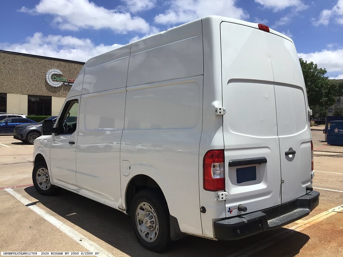 Used 2020 Nissan NV 2500 SV RWD image 3