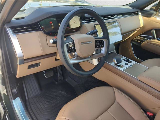 New 2027 Land Rover Range Rover Long Wheelbase SE AWD/4WD image 3