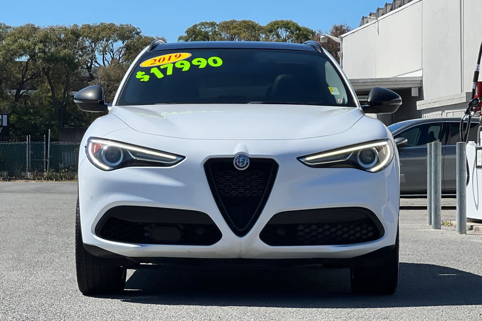 Used 2019 Alfa Romeo Stelvio w/ Nero Edizione RWD image 9