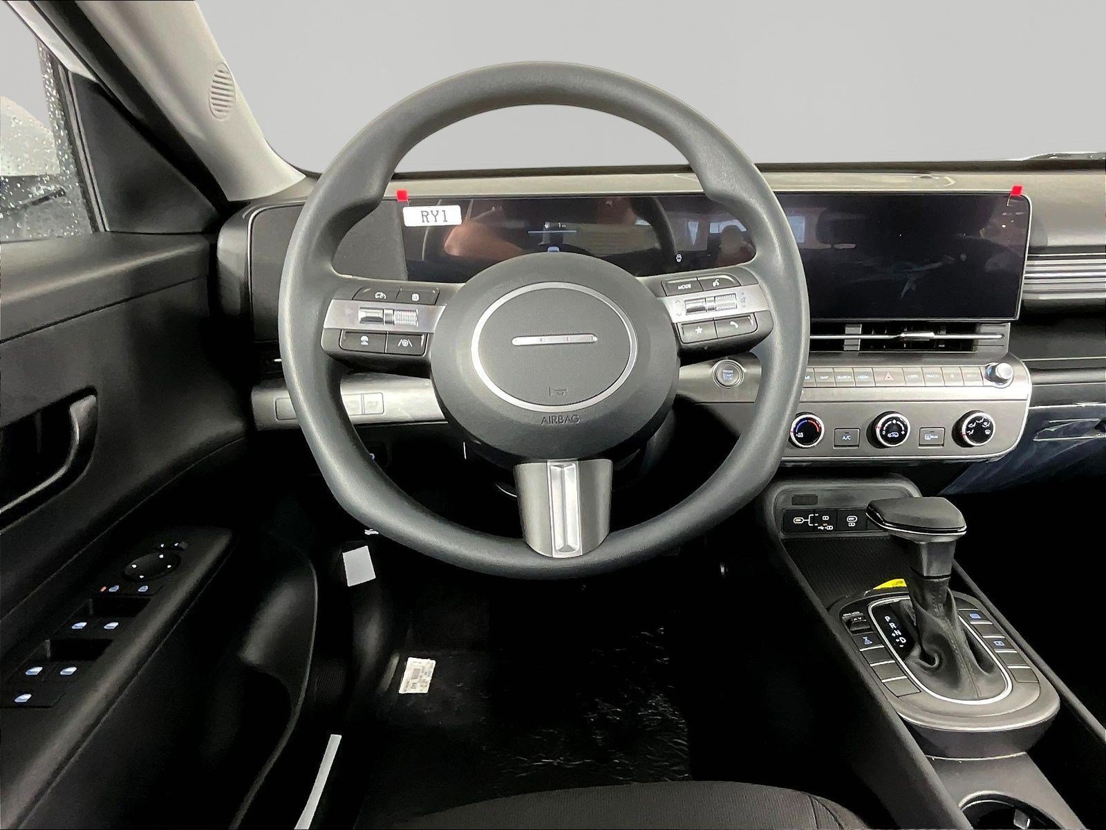 New 2027 Hyundai Kona SE AWD/4WD image 9