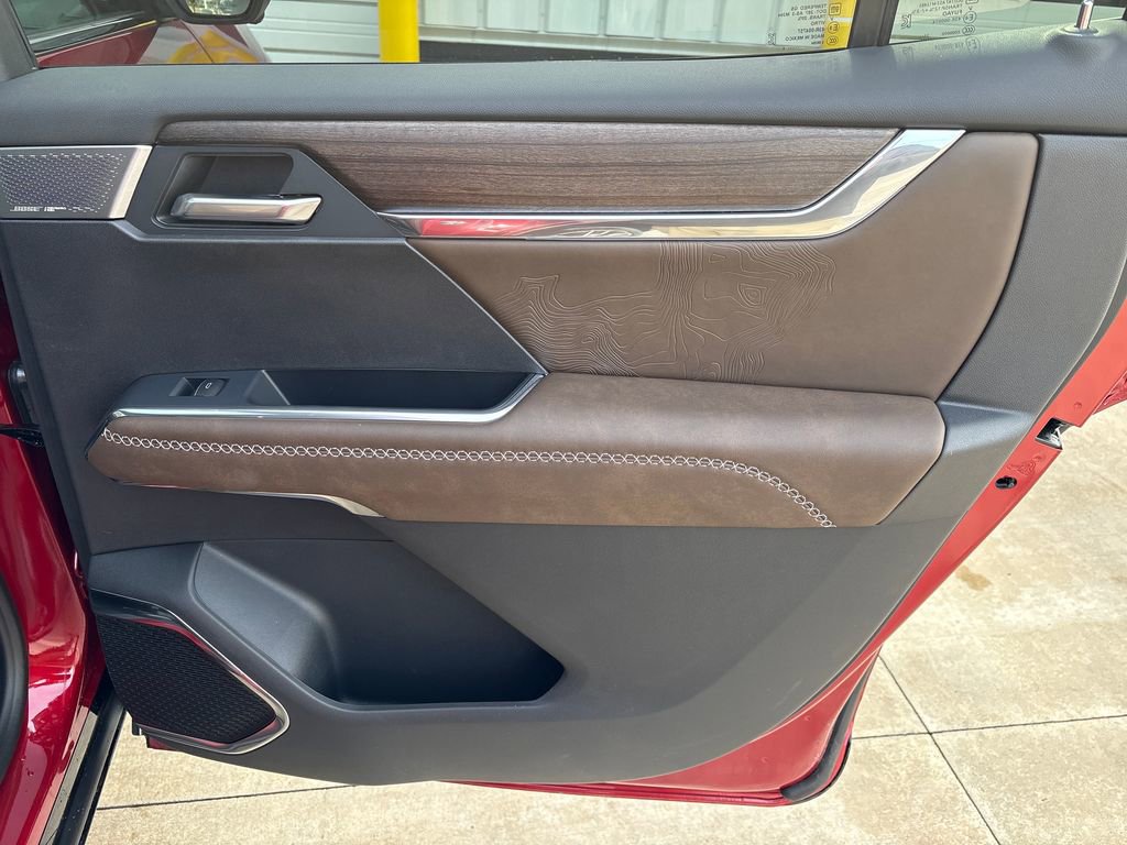 New 2026 GMC Acadia Denali Ultimate w/ LPO, Floor Liner Package image 50