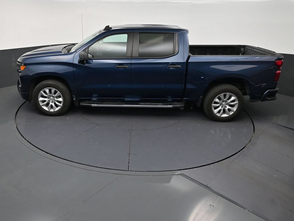 Used 2022 Chevrolet Silverado 1500 Custom RWD image 12