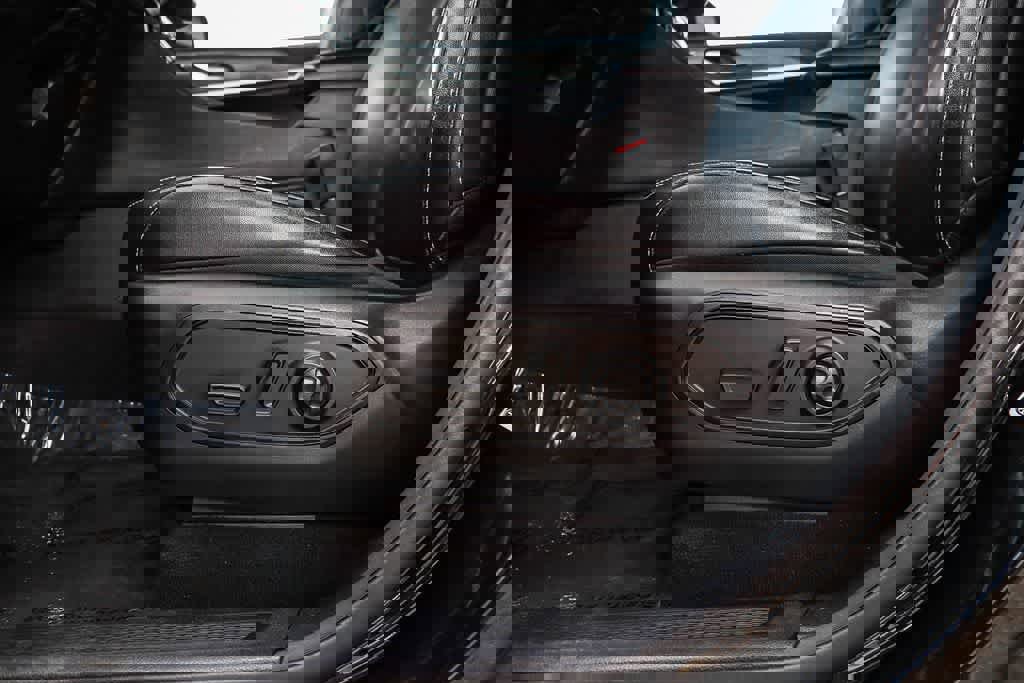 Used 2021 Jeep Grand Cherokee L Limited image 21